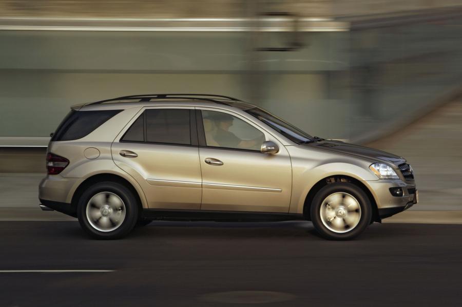  Mercedes-Benz ML-Class 2006 года  (фото 156 из 400)